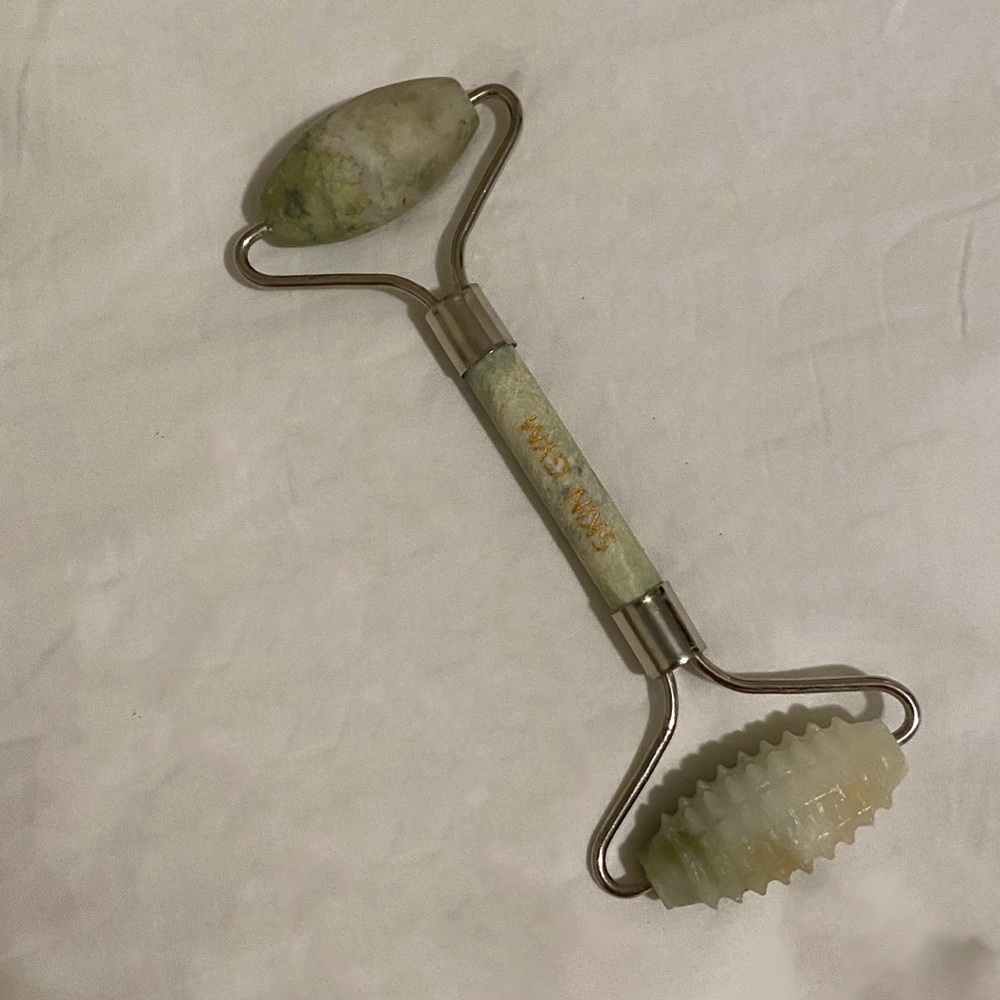 Jade Facial massage roller Cosmetic